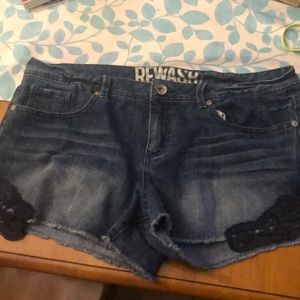Rewash jean booty shorts